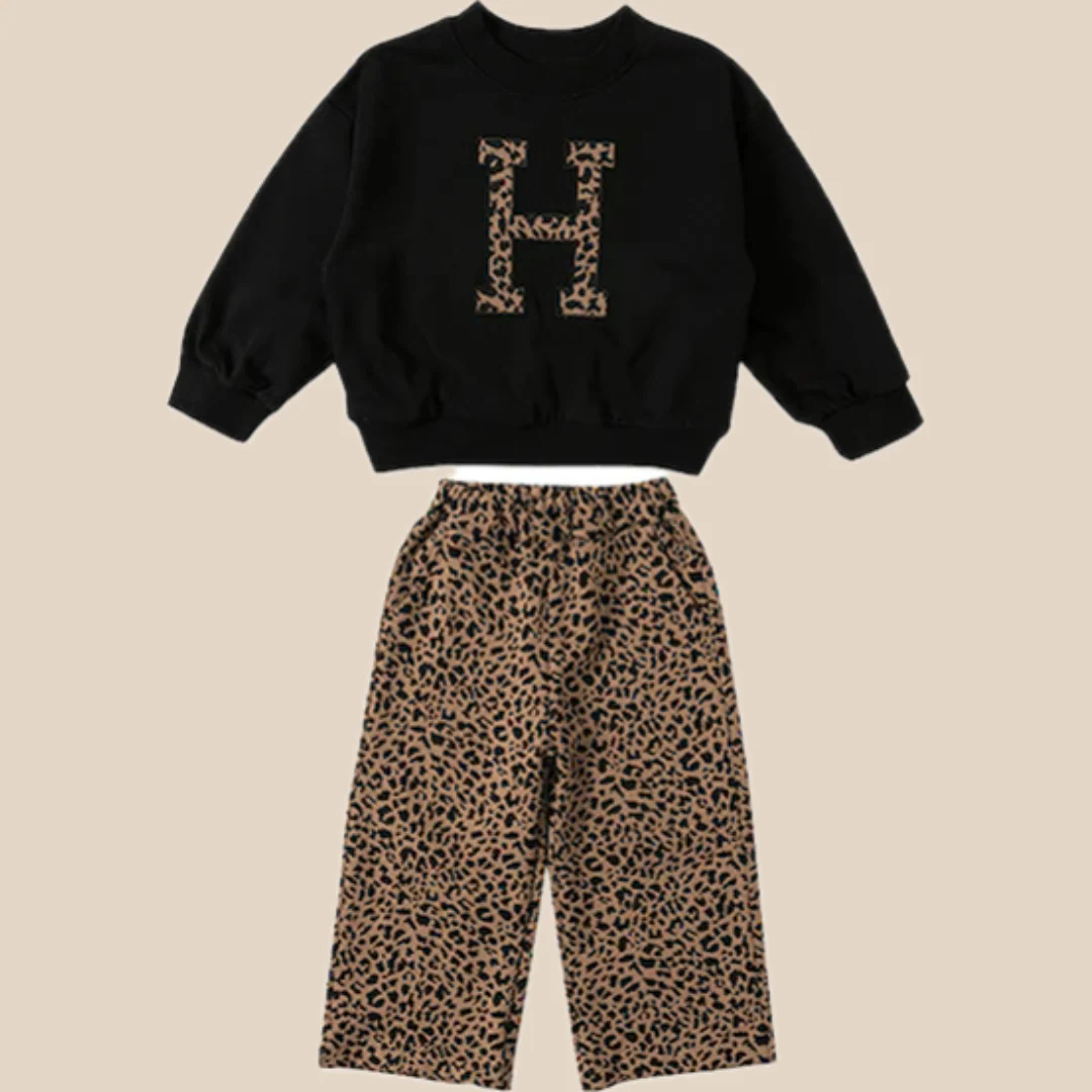 Set med tröja och byxor med leopardmönster – H Flickor, Bomull, Storlek 1–7 år - Bild 2
