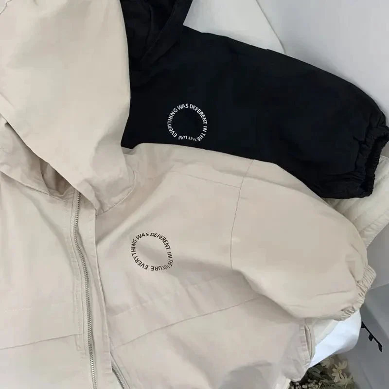 Vindjacka med huva – Conakry Unisex, Beige/Svart, Polyester, Storlek 2–6 år - Bild 3