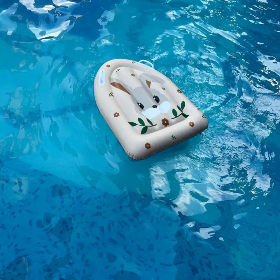 Barnens uppblåsbara surfbräda med handtag | Cartoon simbräda för strand och pool – SplashJoy - Bild 7