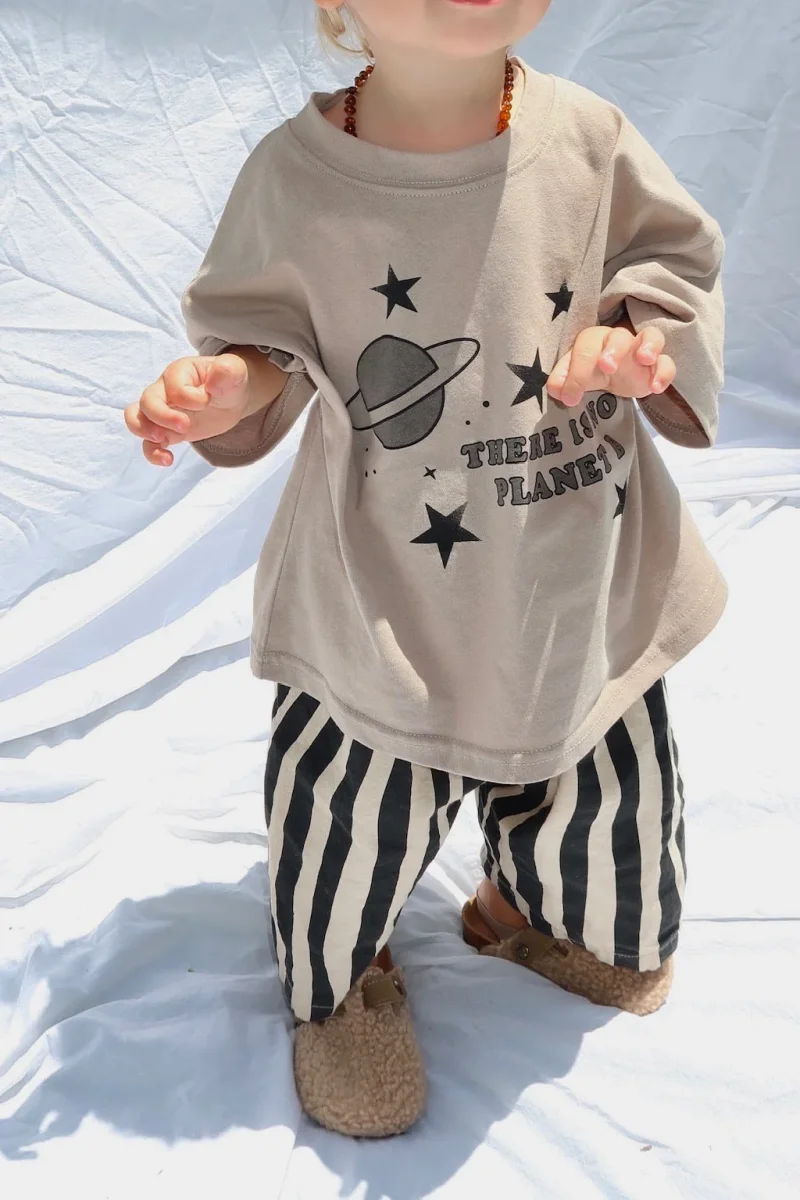 T-shirt med tryck – EcoCosmo Unisex, Beige/Grå, Bomull, Storlek 0–6 år - Bild 3